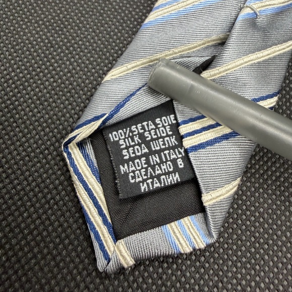 Hugo Boss 100% Silk Tie Gray Blue Striped Made in Italy NWT $95 - Picture 10 of 12